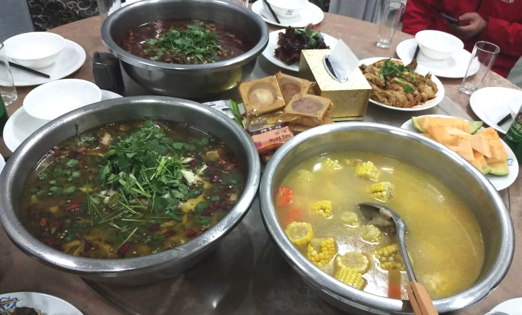 携手度双节，情浓意更浓